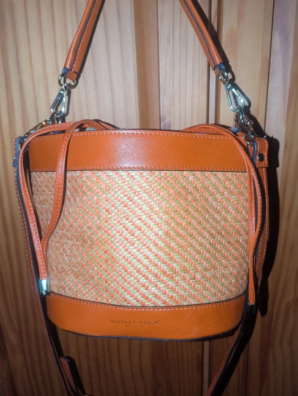 Divina Firenze Orange Woven Bucket Crossbody Bag.Made In Italy